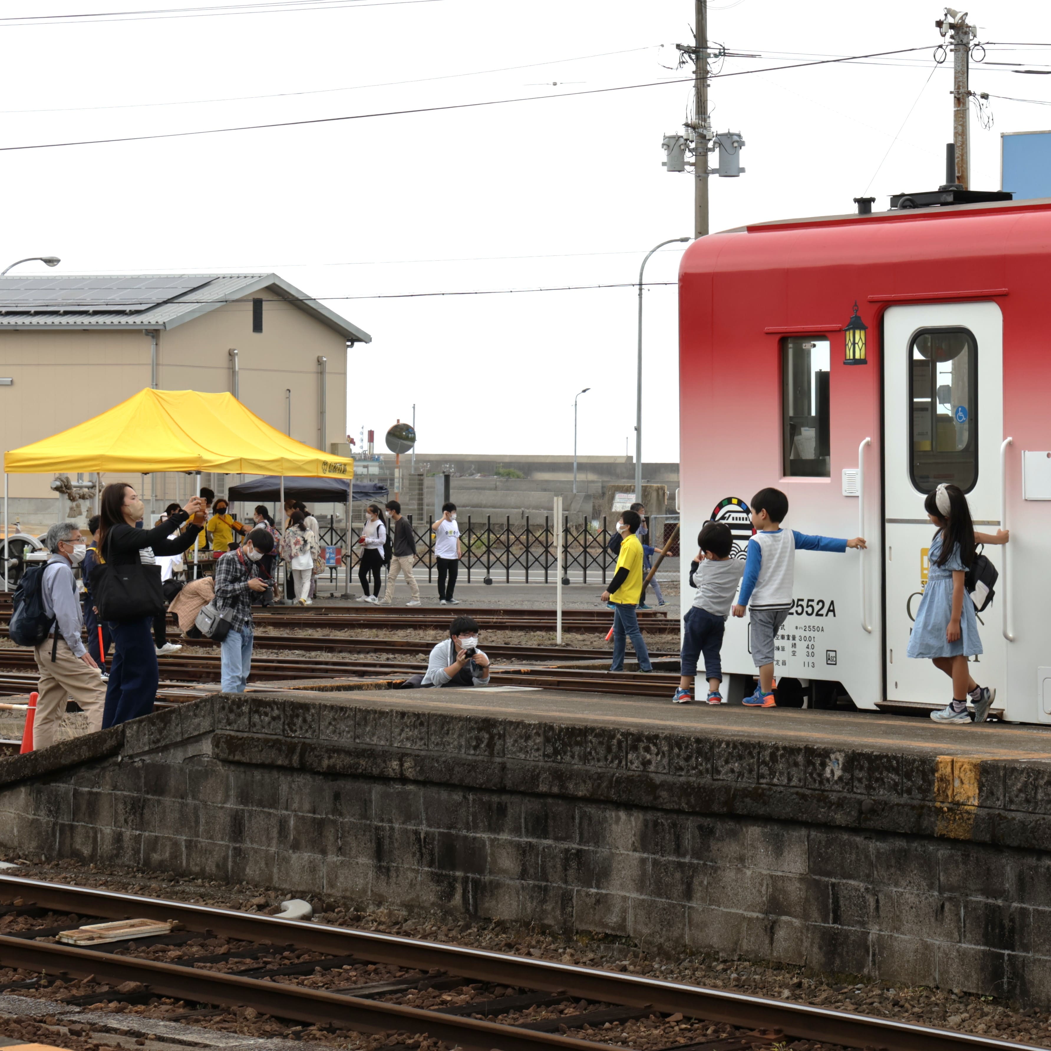 しまてつマルシェ